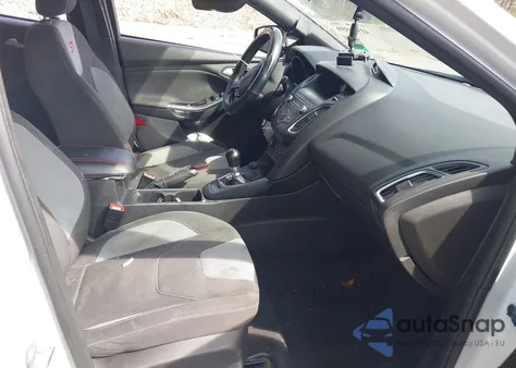 2018 Ford Focus St z USA, uszkodzony, nr VIN 1FADP3L97JL260068